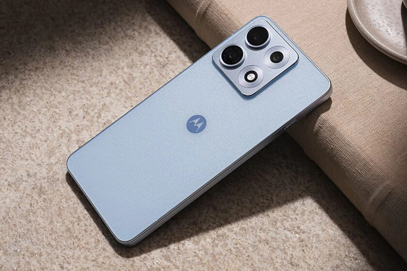 Ya es oficial: así es el nuevo Motorola Edge 70 Max, un móvil con 7.100 mAh que promete hasta 73 horas de autonomía por carga