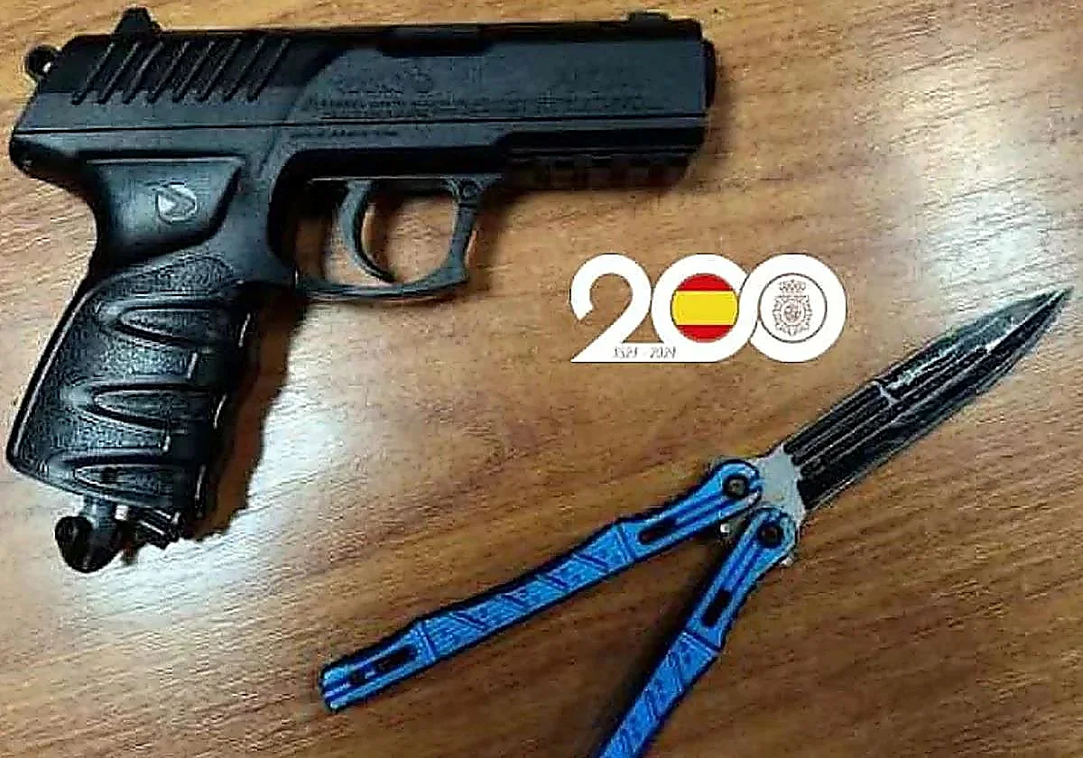 Valladolid man arrested after allegedly threatening to stab flatmates who wouldn't drink with him