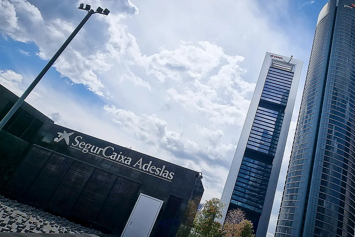 Adeslas, Mapfre y Asisa avivan la guerra de precios
