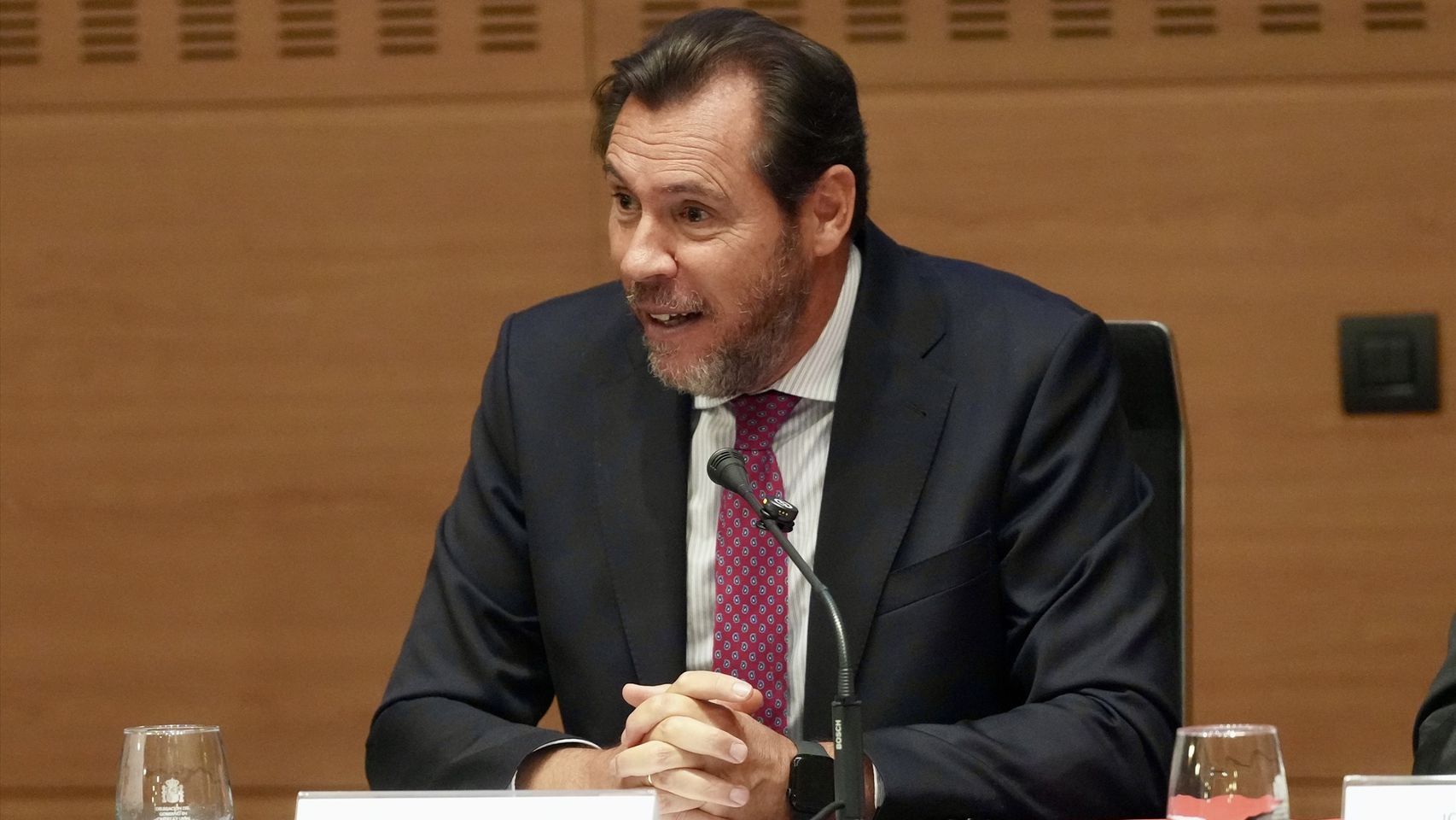 Óscar Puente: "Si yo fuera Puigdemont me plantaba hoy en España y que me detengan. Vamos a ponernos colorados"