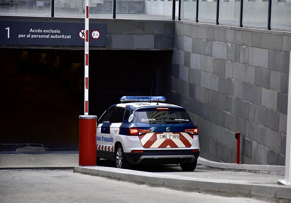 Un herido grave y cuatro leves tras la explosión de un vehículo en Lleida