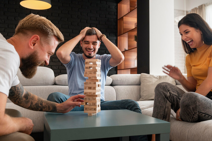 Cinco juegos de mesa que no pueden faltar para divertirte esta Nochevieja con amigos y familiares