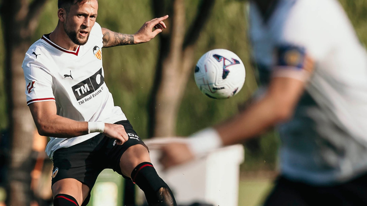 El Valencia pone fin a su primer stage de pretemporada con una derrota ante el Petro de Luanda
