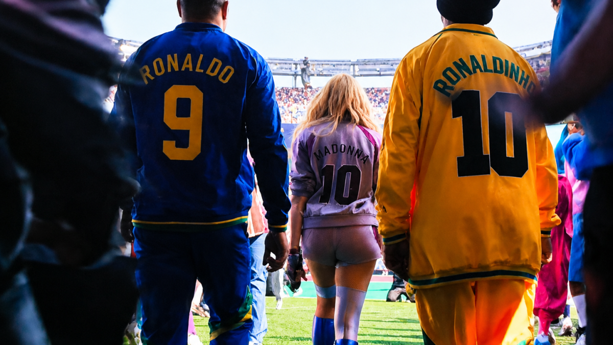 Madonna revoluciona la final del Mundial con una entrada de película junto a Ronaldo y Ronaldinho