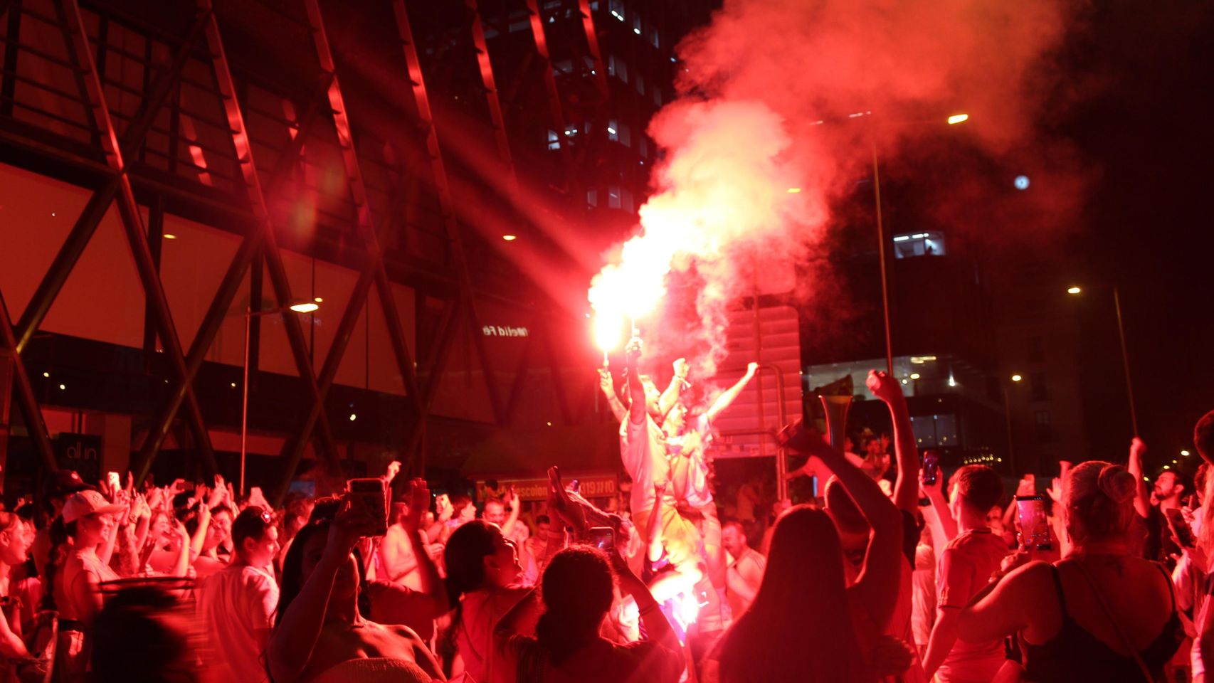 Madrid celebra su segunda estrella tras la derrota de Argentina: "Ha sido jodido pero se ha hecho justicia"