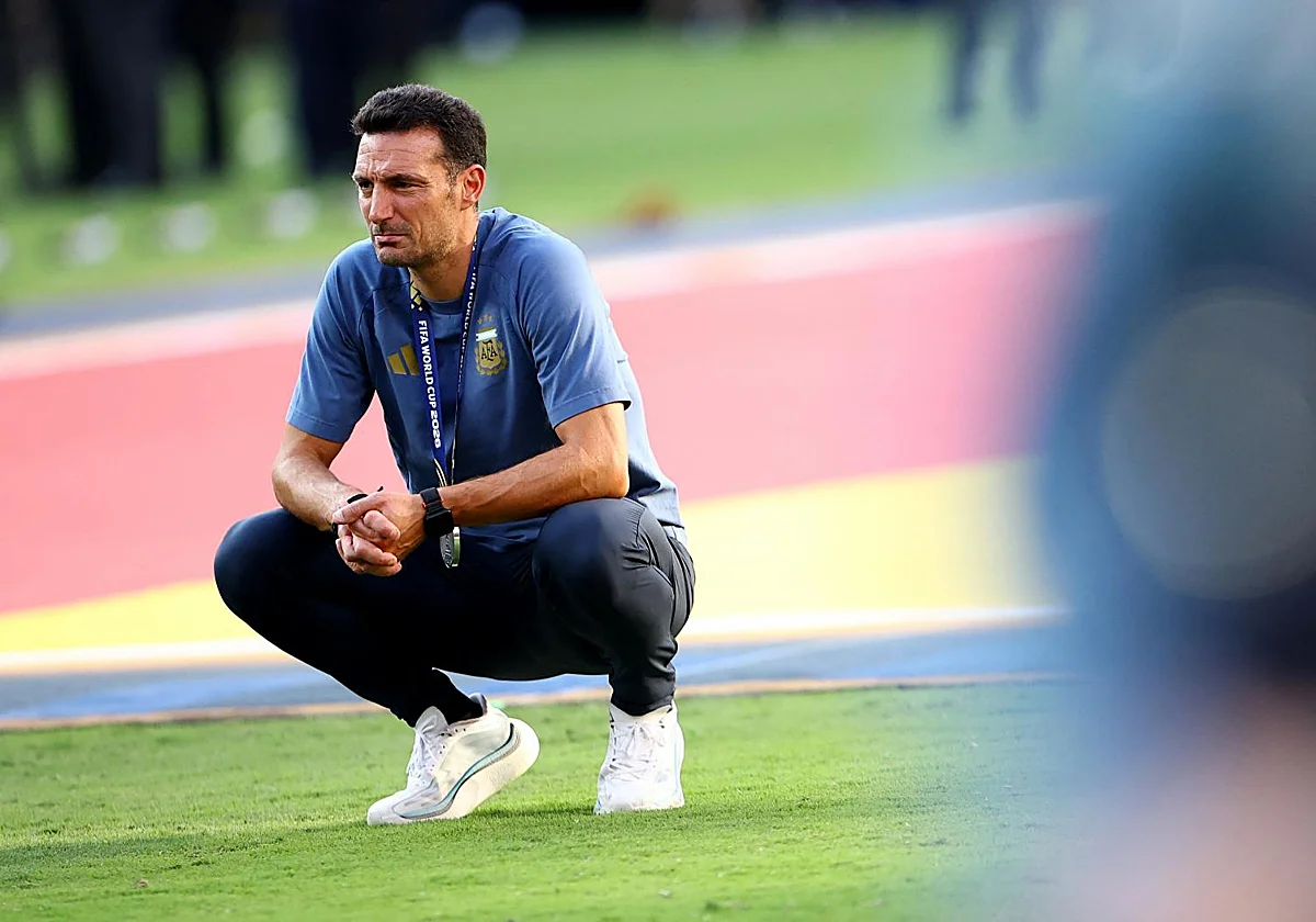 Las lágrimas de Scaloni: «Me duele en el alma, lo siento»