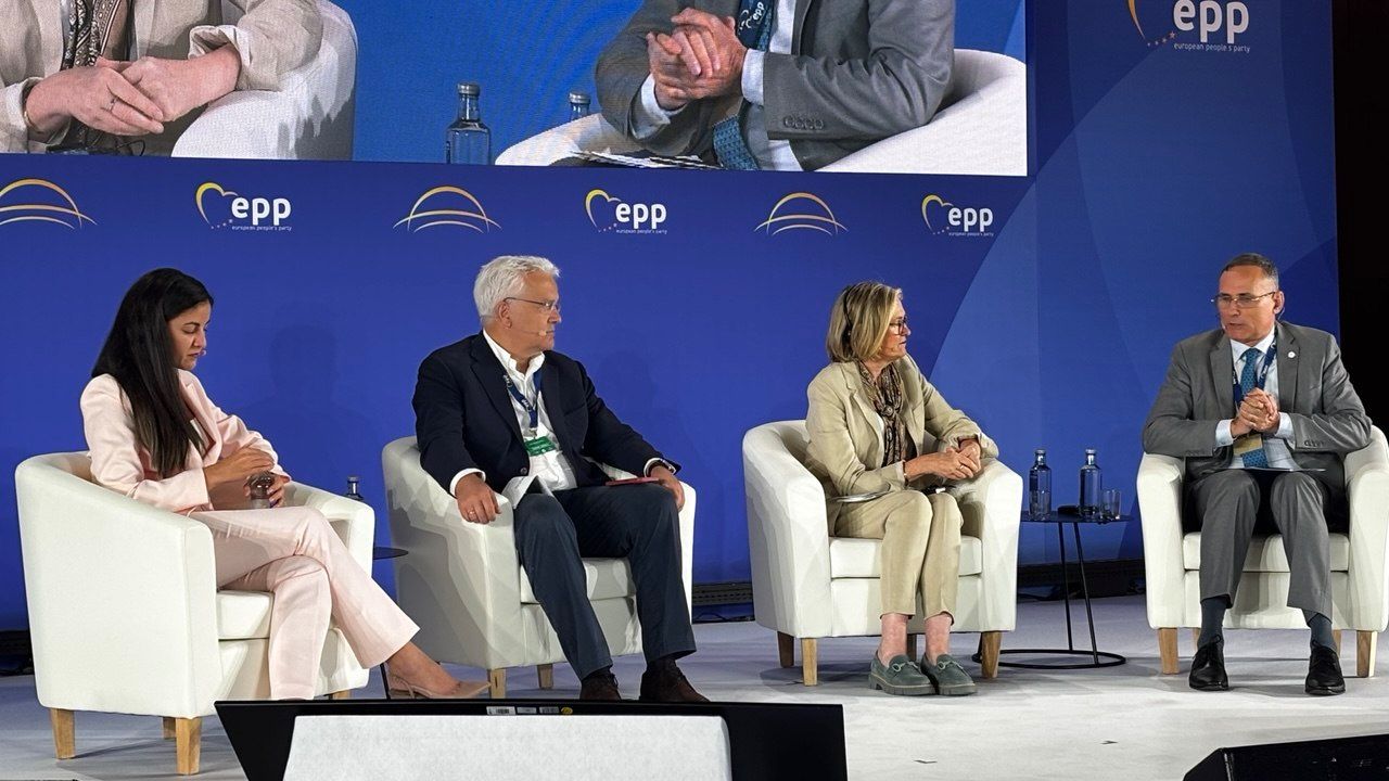 La oposición cubana reprocha a la UE su "ayuda al régimen" y culpa a Sánchez de "estar con los tiranos, no con los oprimidos"