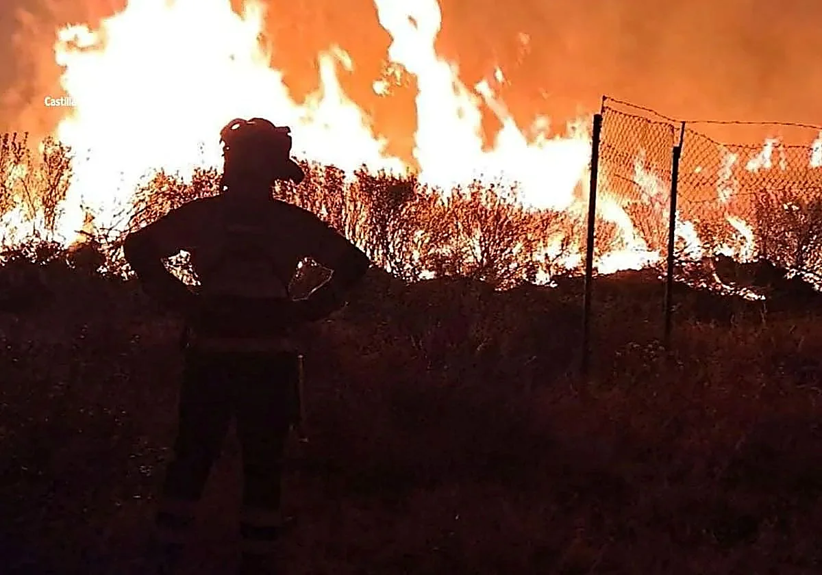 Guadalajara wildfire burns 26,000 hectares as 1,200 residents evacuated
