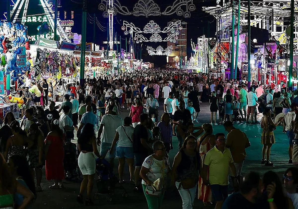 ¿Sabes a qué hora deben cerrar todas las casetas de la Feria de Málaga?