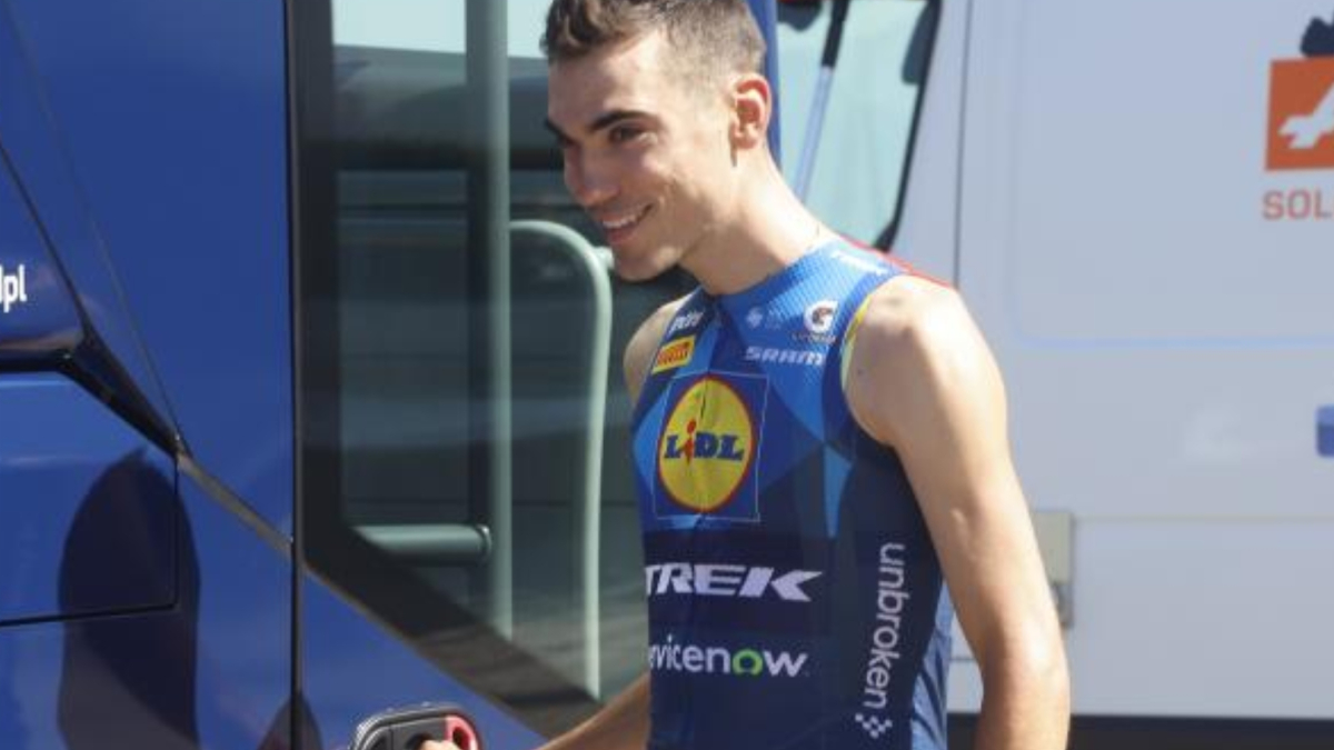 Así fue el último descanso de Juan Ayuso antes de la traca final del Tour: "Vamos a ir todos a pelearlo"