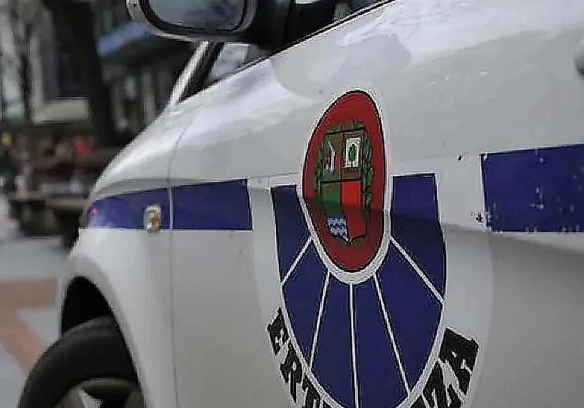 Investigan a un hombre por embestir con su coche a dos jóvenes que celebraban la victoria de España en Vizcaya