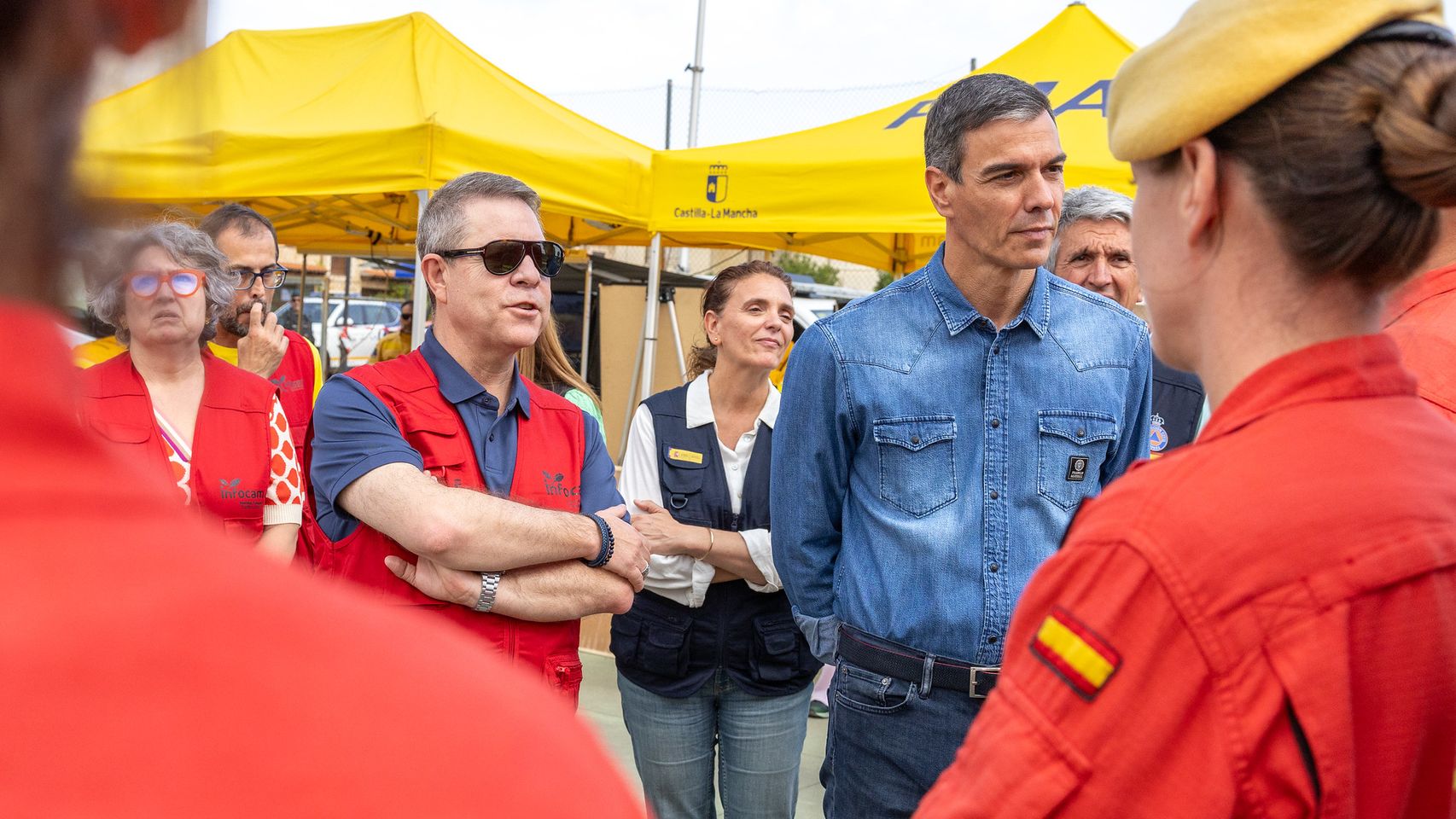 El fuego de La Mierla une a Page y Sánchez frente a quienes niegan el cambio climático: "Es combustible para los incendios"