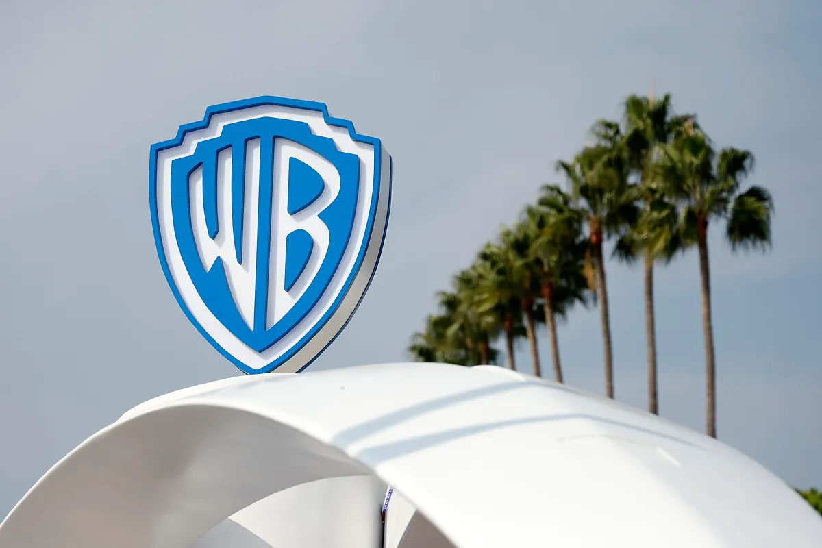 La UE da luz verde a la compra de Warner por Paramount si rompe su alianza con Universal