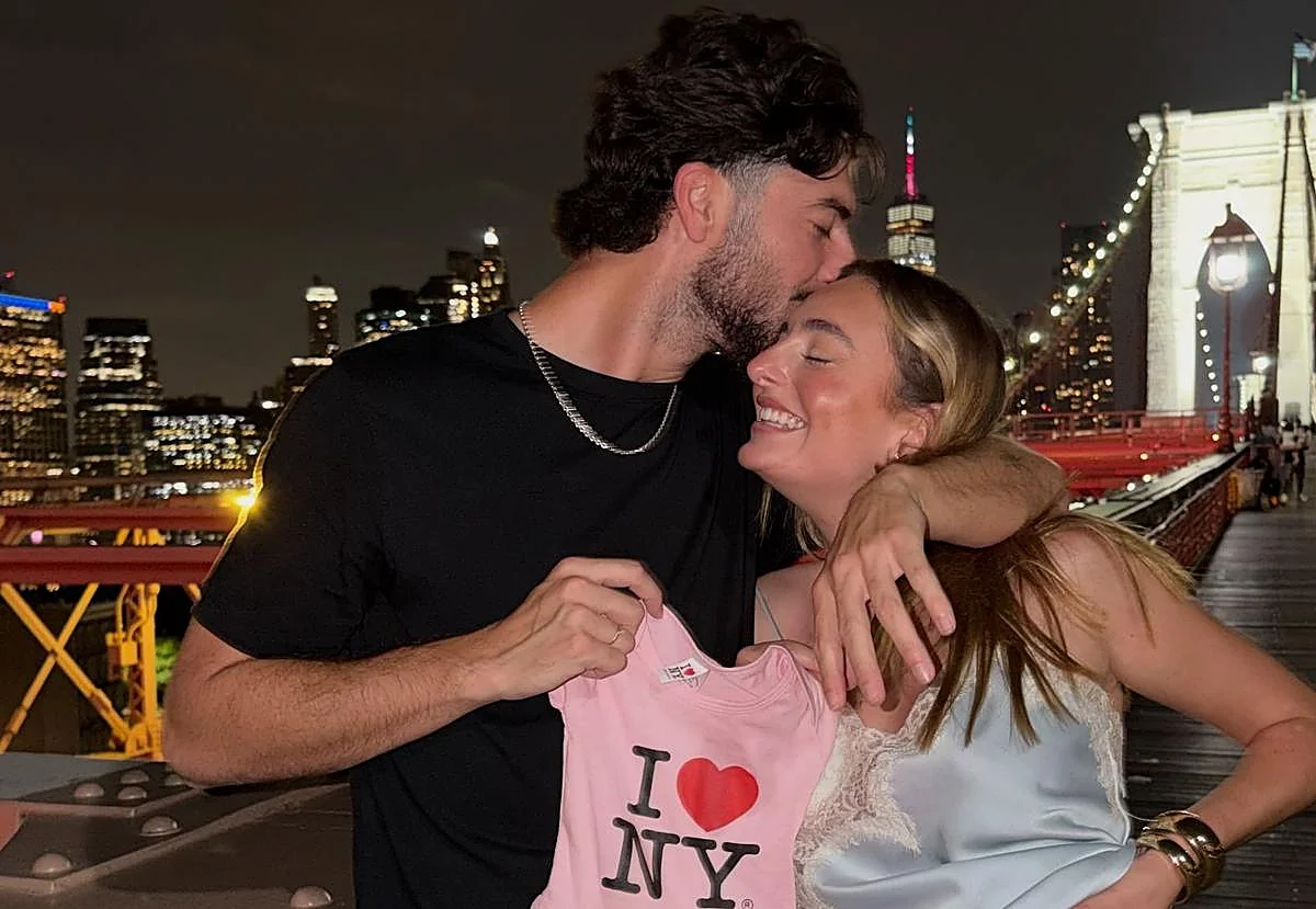 Malagueños, influencers y ahora padres: Natalia Palacios y Carliyo 'el Nervio' anuncian que esperan a su primera hija