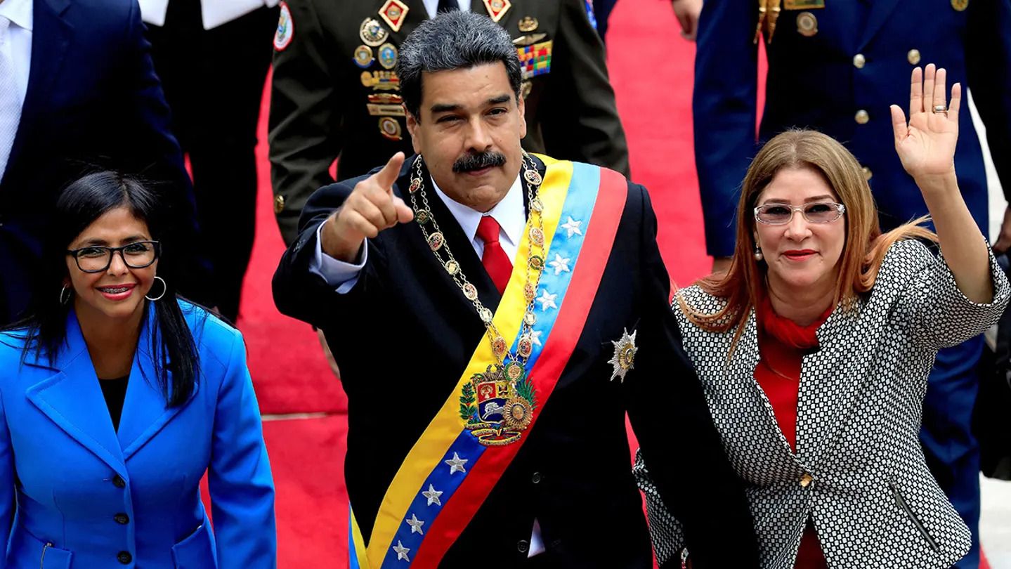 La Justicia de EEUU fija el plazo para juzgar a Maduro mientras Trump ordena a sus fiscales proteger la inmunidad de Delcy