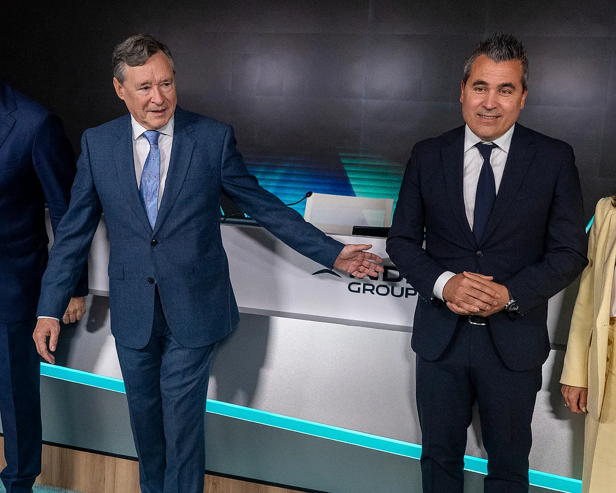 Indra dispara un 30% sus ingresos, pero estanca el beneficio en el primer semestre