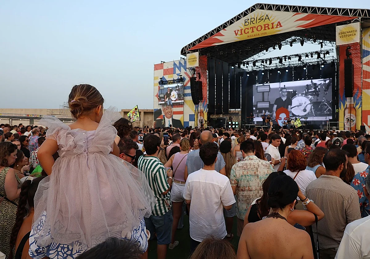 Brisa desafía la ola de calor y los vientos en contra de los festivales
