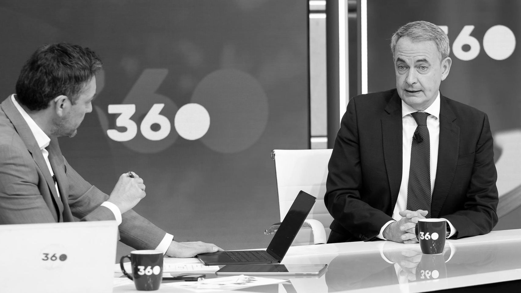 Zapatero y las joyas: una entrevista que le habrá gustado menos a su abogado que a Sánchez
