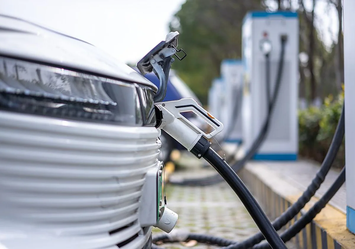 Guía práctica: cómo acceder a la máxima ayuda del Pan Auto + para coches electrificados