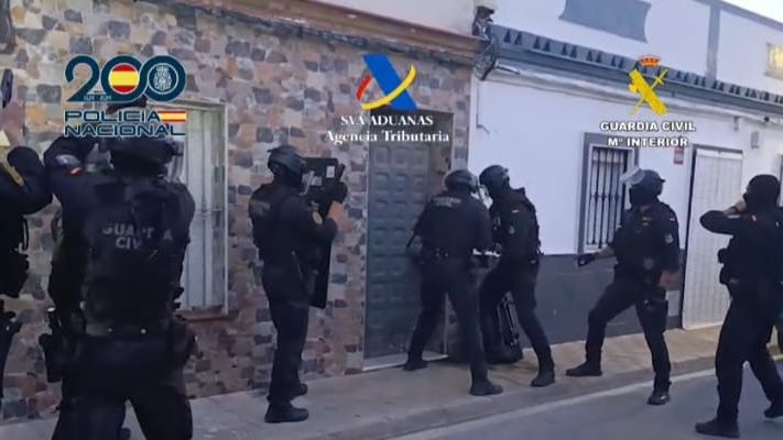 Golpe al narcotráfico en El Palmar de Troya: 25 detenidos, 24 plantaciones y 50.000€ en efectivo intervenidos