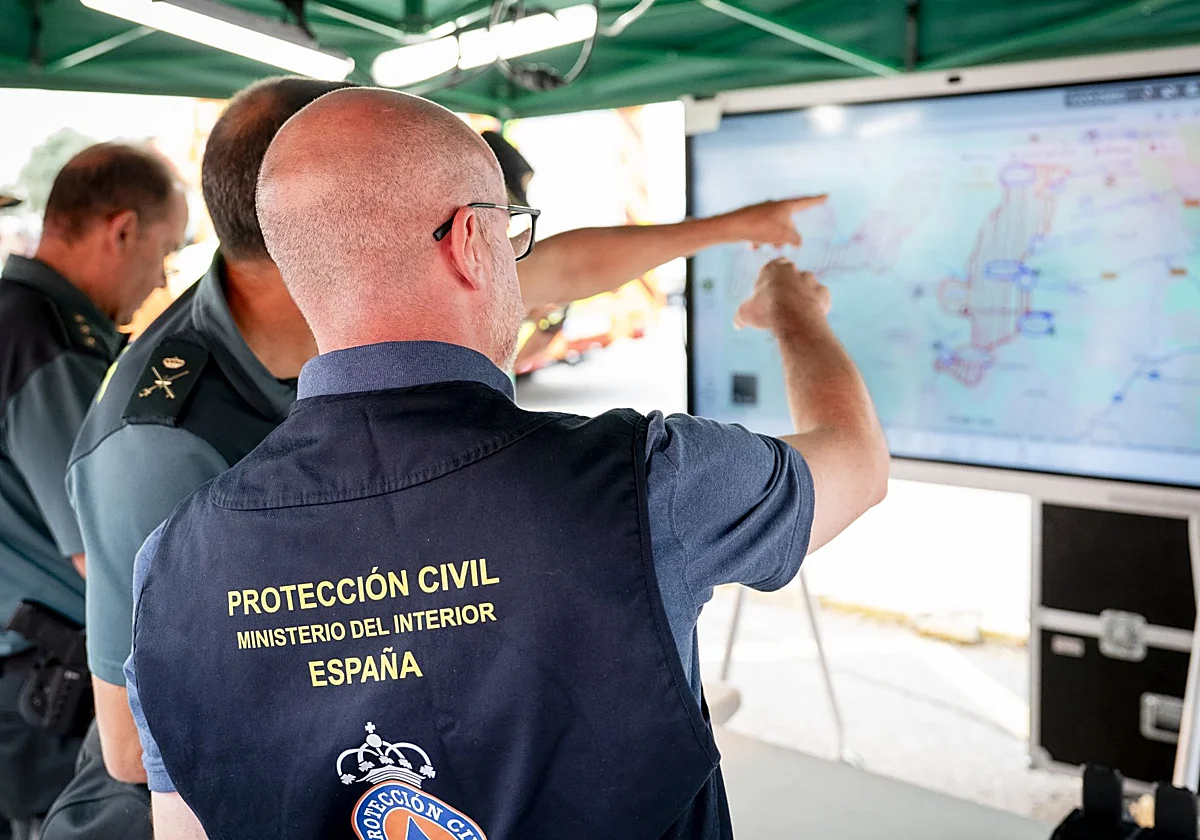 Los incendios de Madrid y Ávila dejan «por el momento» más de 73.000 personas afectadas