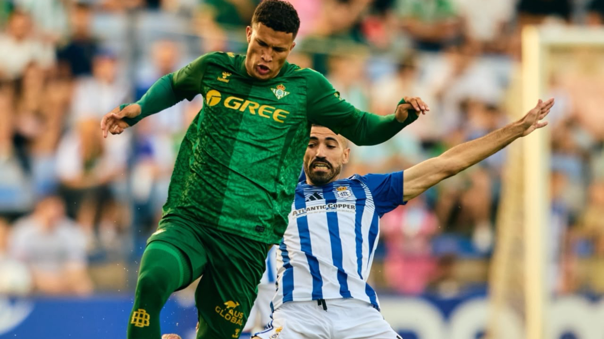 Deossa no viaja con el Betis a Granada y su salida parece inminente