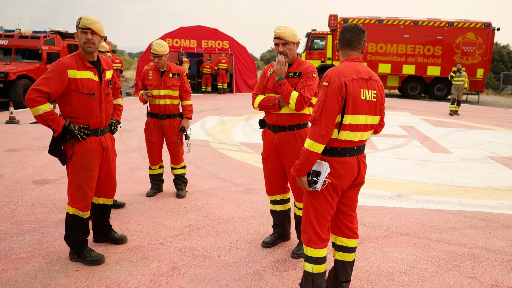 El Gobierno ya ha desplegado 3.501 efectivos para luchar contra los incendios de Ávila, Madrid y Toledo