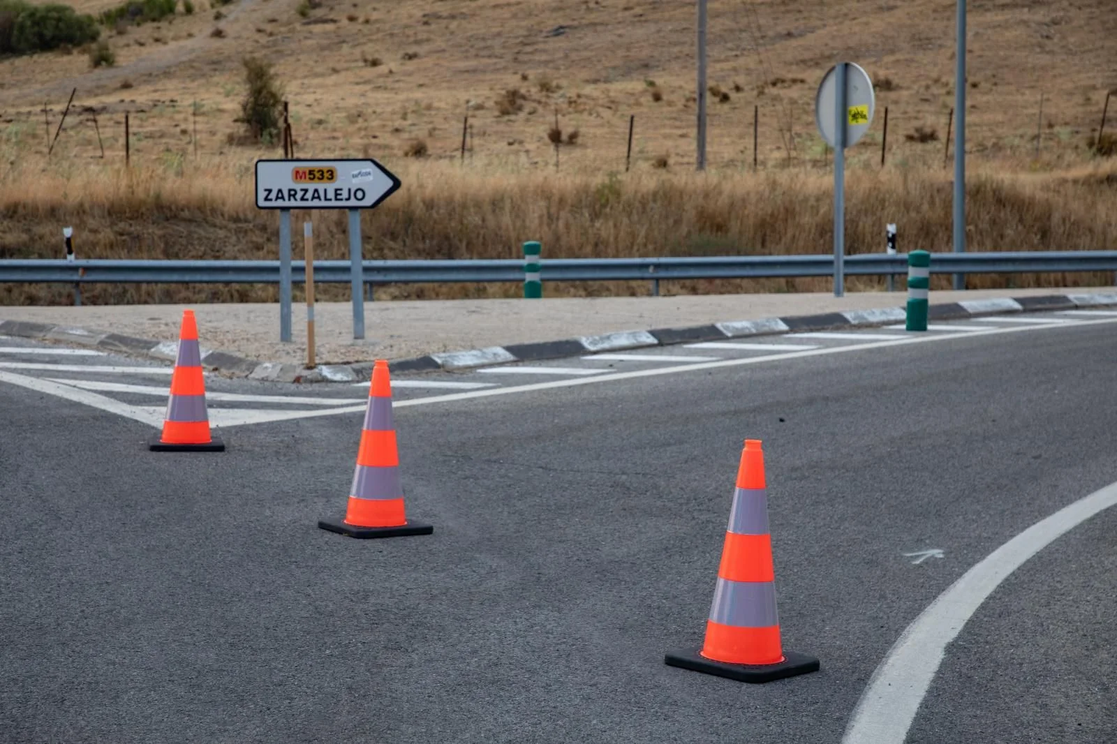 Carreteras cortadas este domingo por los incendios forestales, consulta el mapa actualizado de la DGT