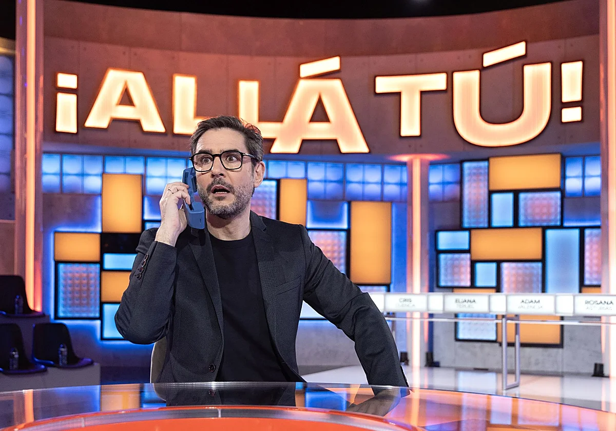 Juanra Bonet: «'¡Allá tú!' es un lugar seguro en la tele actual, sin tensiones, un poco contracultural»