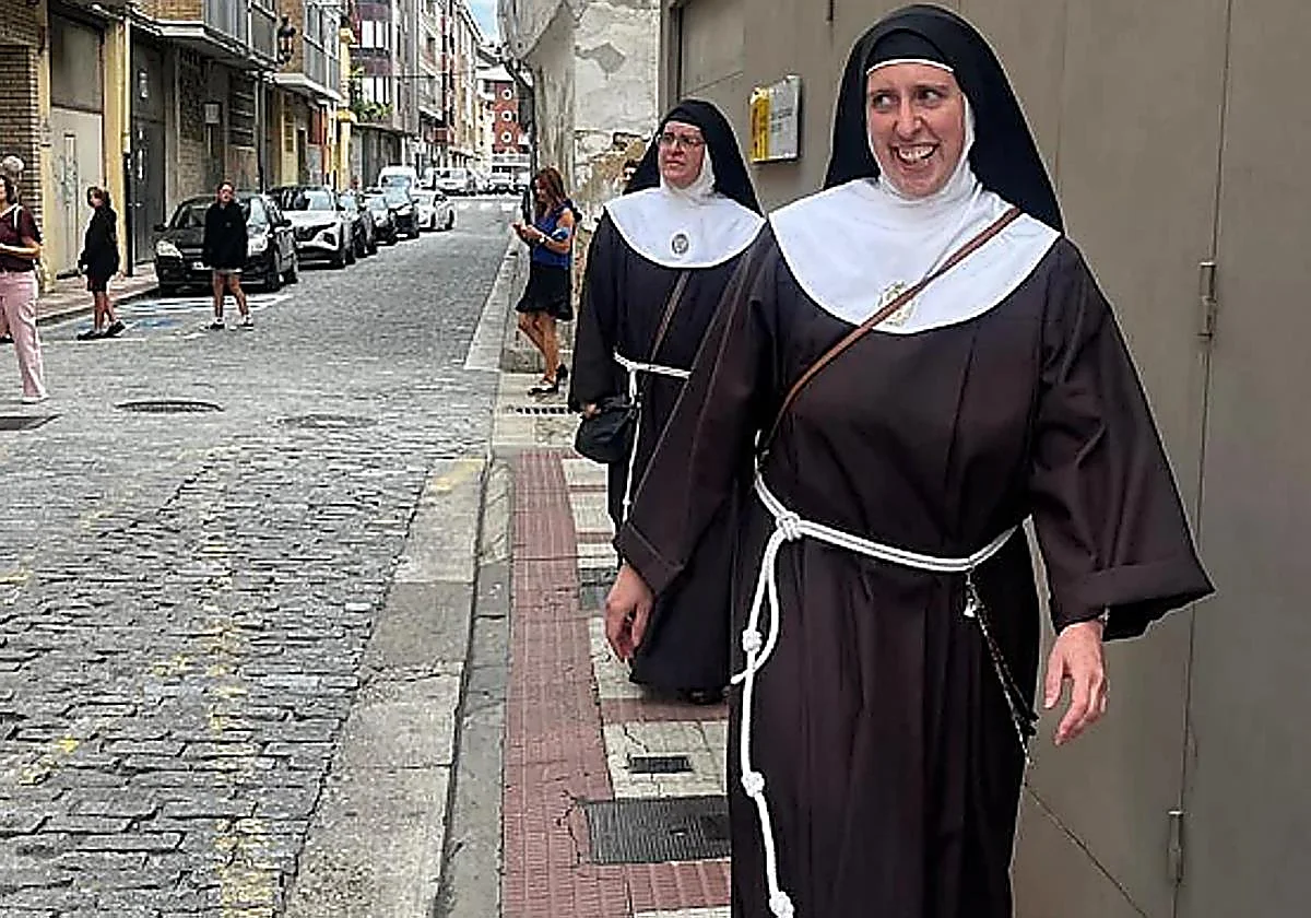 Las exmonjas de Belorado consideran «vil» su causa judicial por usar coches y vender casullas y acusan a Iceta de «ambición»