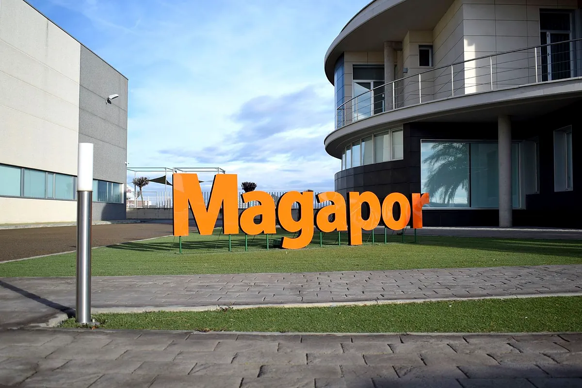 Artá Capital entra en reproducción porcina con la compra de Magapor