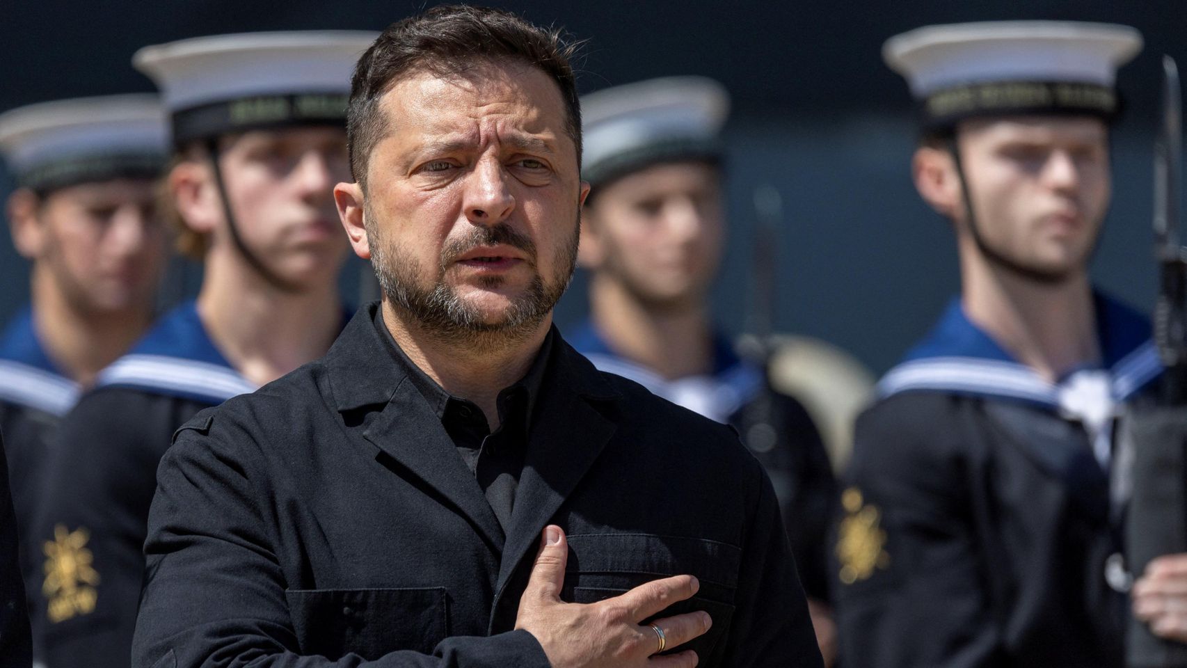 Las guerras de Irán y Ucrania se cruzan en el Caspio: Teherán acusa a Zelenski de atacar a su buque y aleja a Putin de Trump