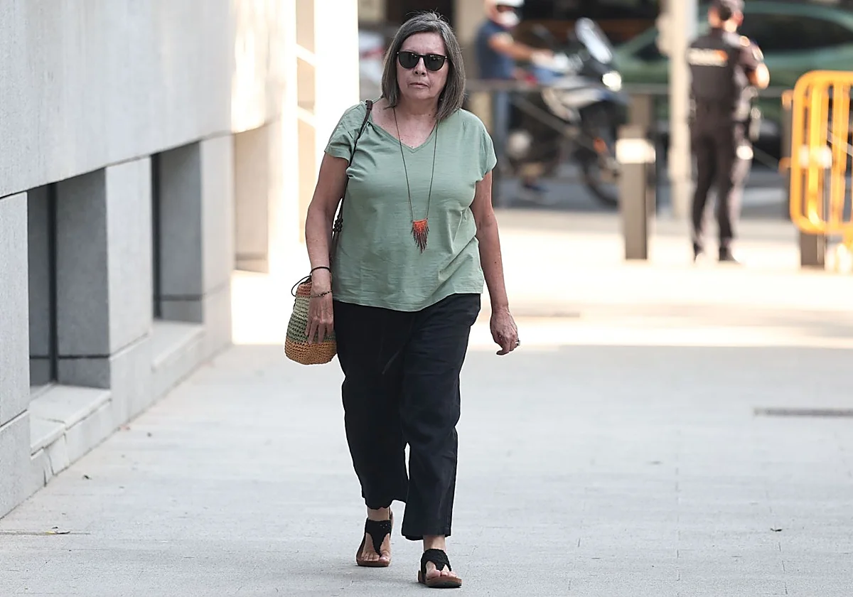 Las secretarias del PSOE revelan que Leire Díez tenía acceso al parking de Ferraz para no dejar rastro de sus visitas