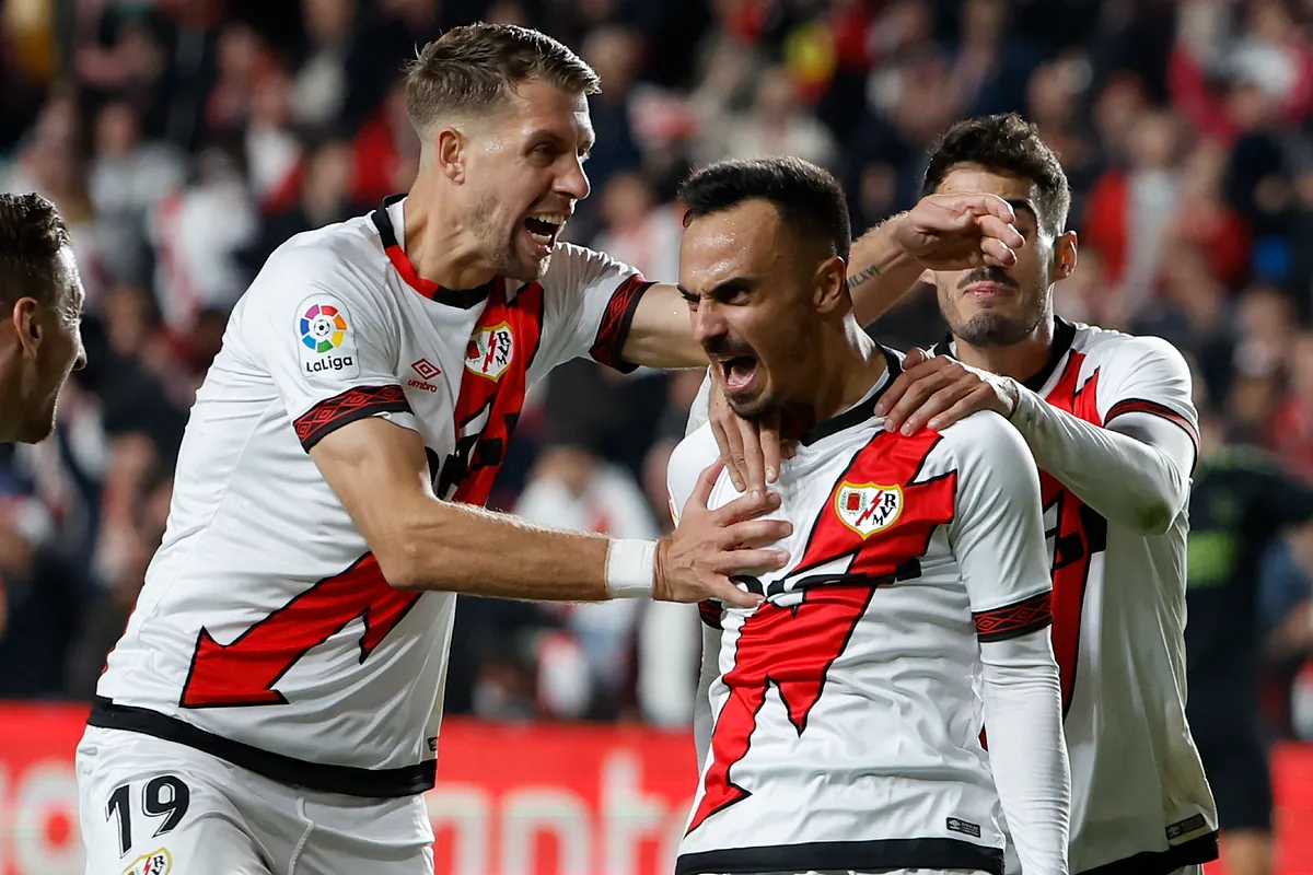 Madrid retira al Rayo la concesión del estadio de Vallecas