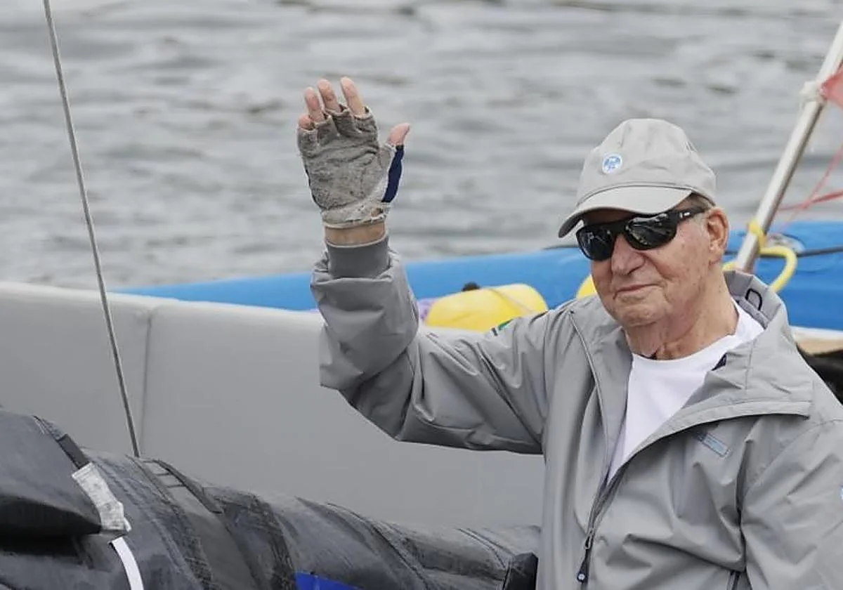 El rey Juan Carlos se reencuentra con la reina Sofía en Mallorca