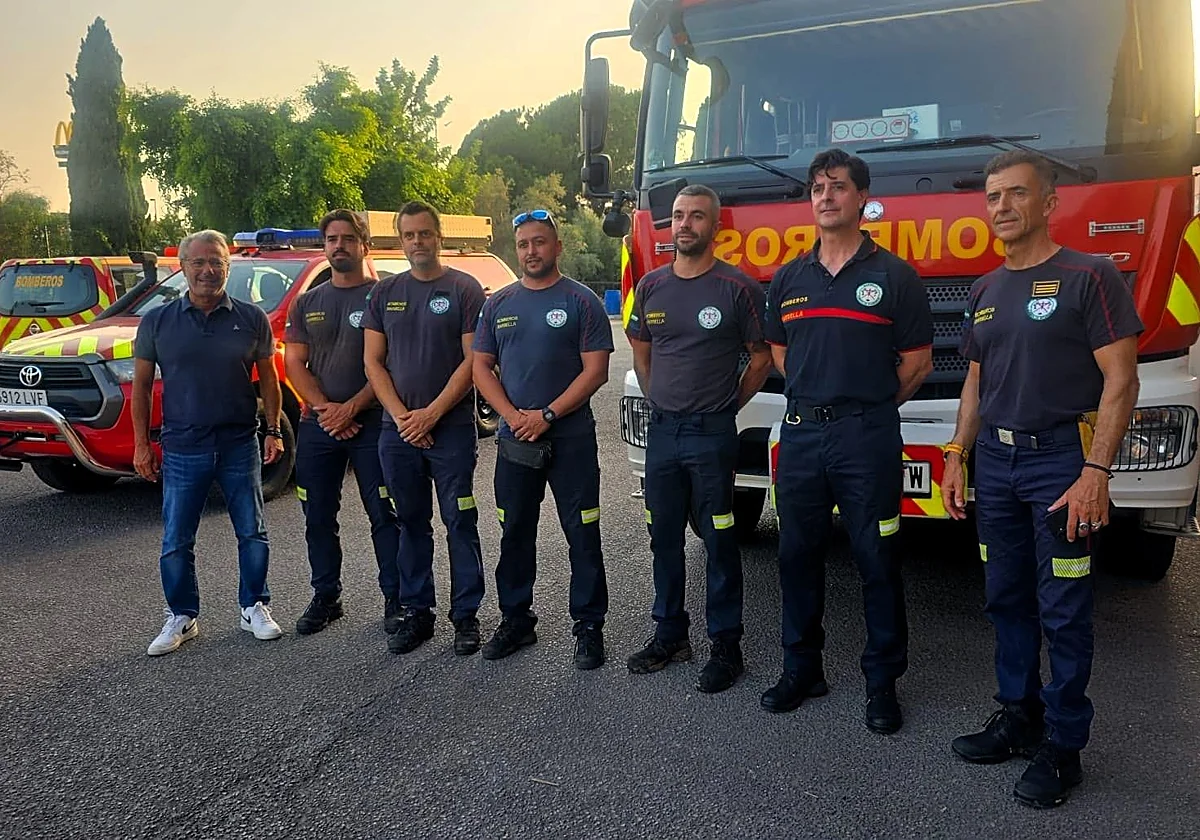 Marbella moviliza un equipo de cinco bomberos para reforzar las labores de extinción del incendio de Ávila