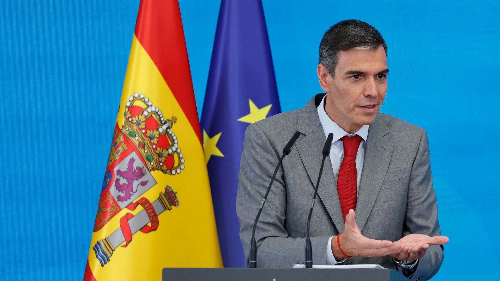 "Yo no soy el portavoz del señor Zapatero": Sánchez corrige su estrategia con el expresidente y deja ya de justificar las joyas