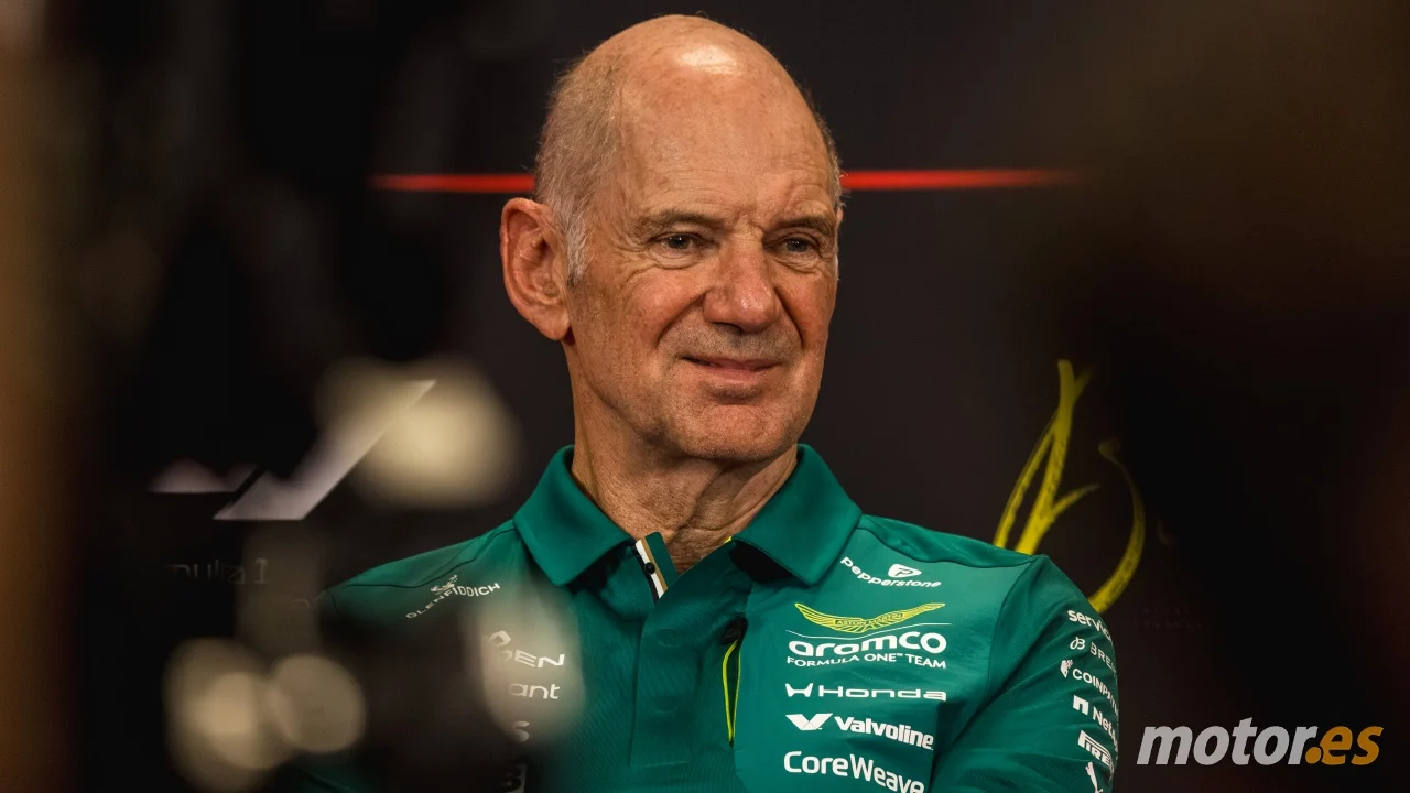 Tras un «comienzo desastroso», Newey respalda a Honda: «Estoy muy contento con el progreso»