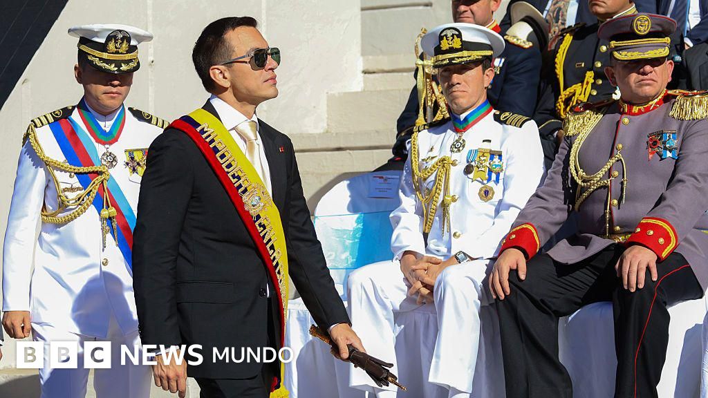 Qué tomó Daniel Noboa del "modelo Bukele" para combatir la inseguridad en Ecuador (y por qué la violencia no ha disminuido)