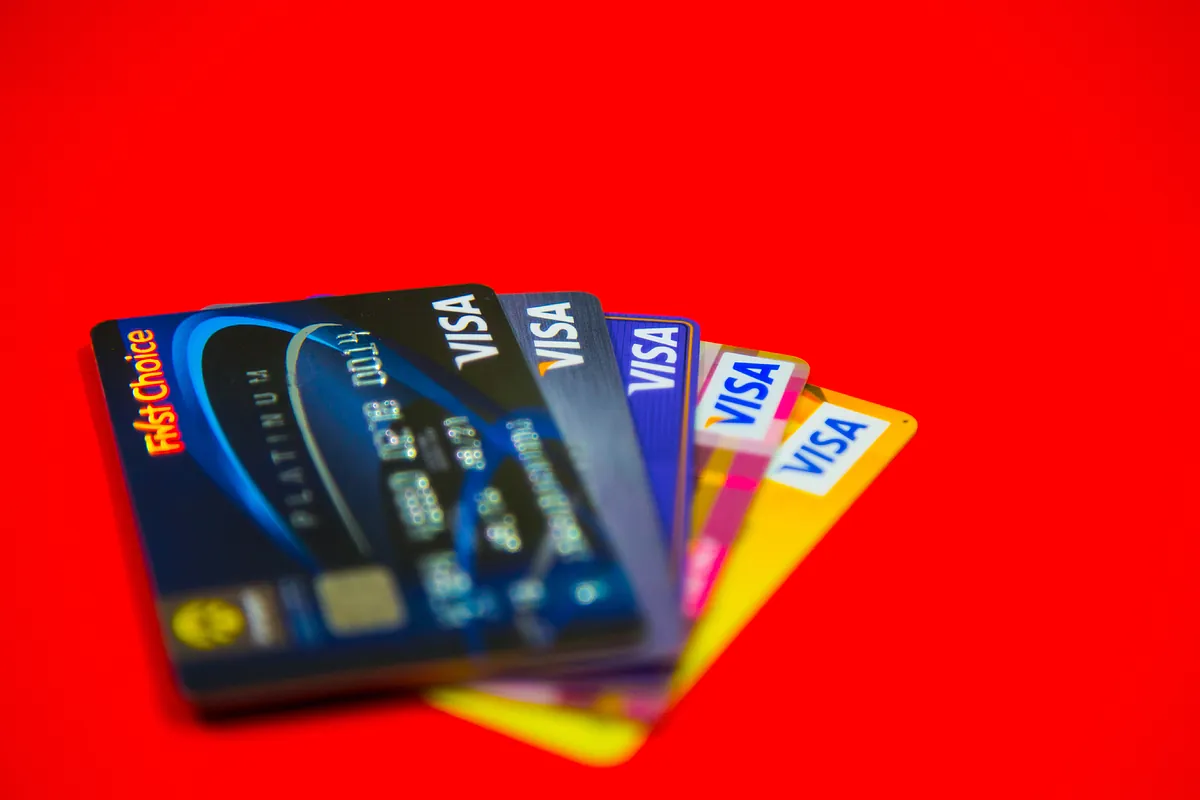 Visa estudia despedir hasta 2.600 trabajadores para impulsar el uso de la IA