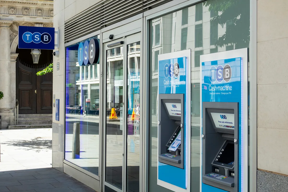 TSB despedirá a 130 personas tras su venta a Santander