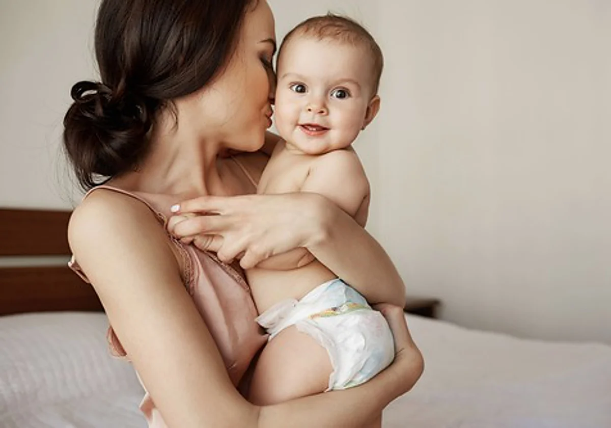 Olvídate de las fugas nocturnas con los pañales Sensitive de Dodot para pieles delicadas