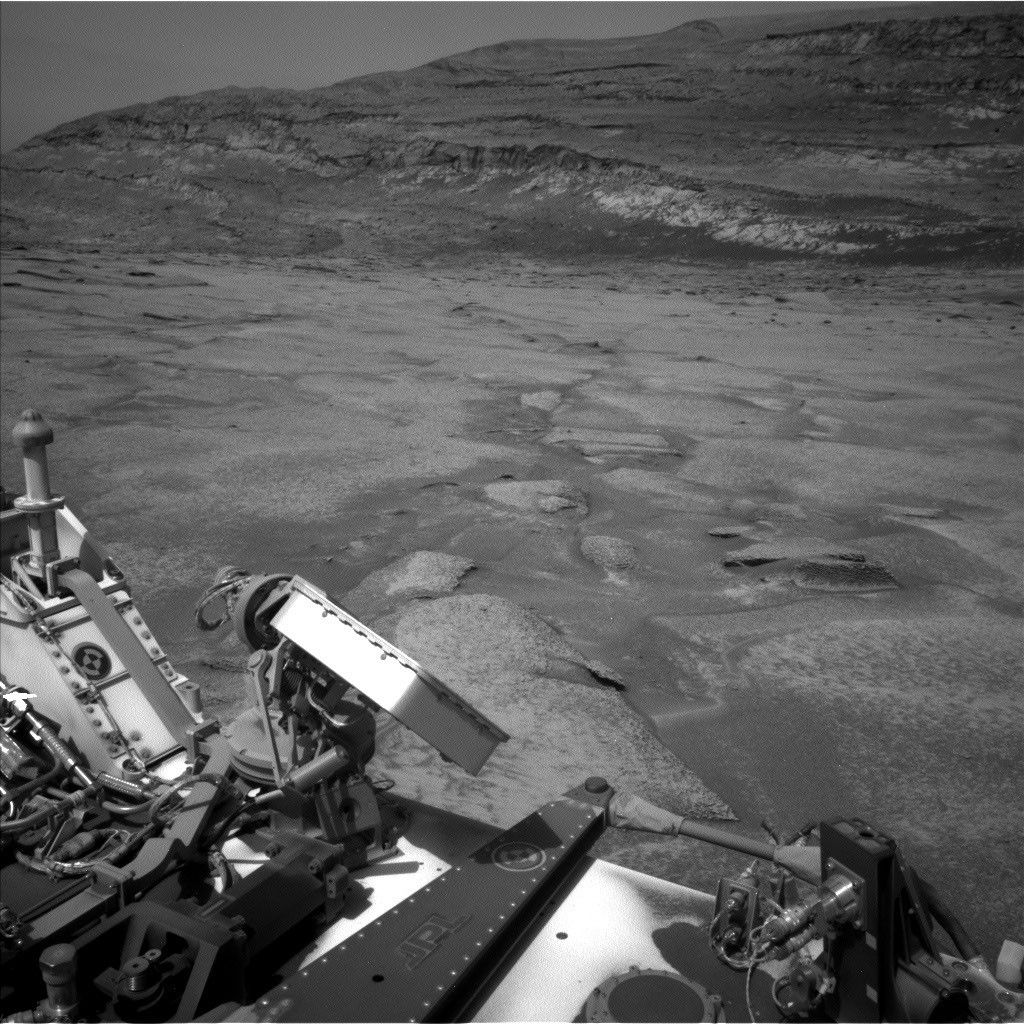 Curiosity Blog, Sols 4961-4967: Approaching a Break in the Rock Record?