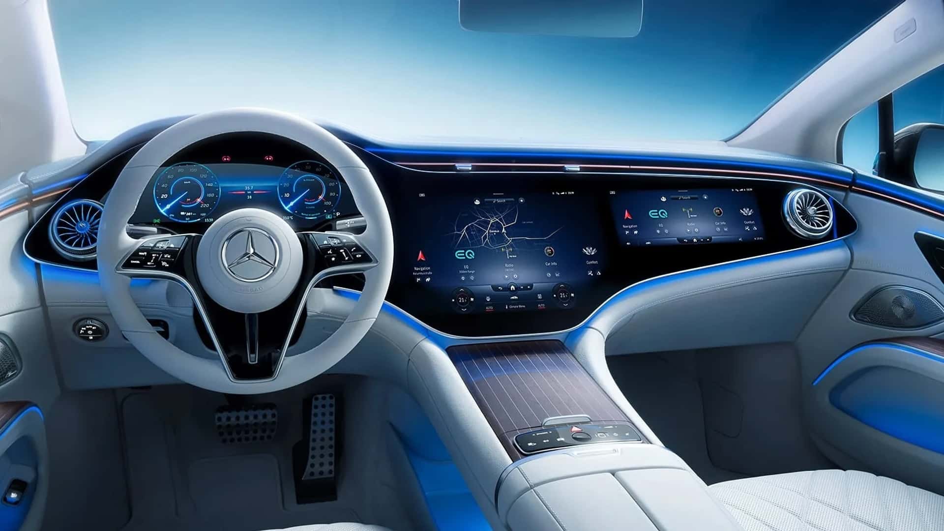 Para Mercedes-Benz, se ha ido "demasiado lejos" al eliminar los botones del coche
