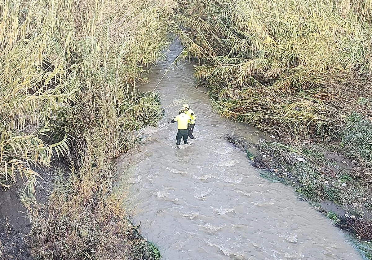 Body found in search for two men missing after being swept away by flood waters in Alhaurín el Grande