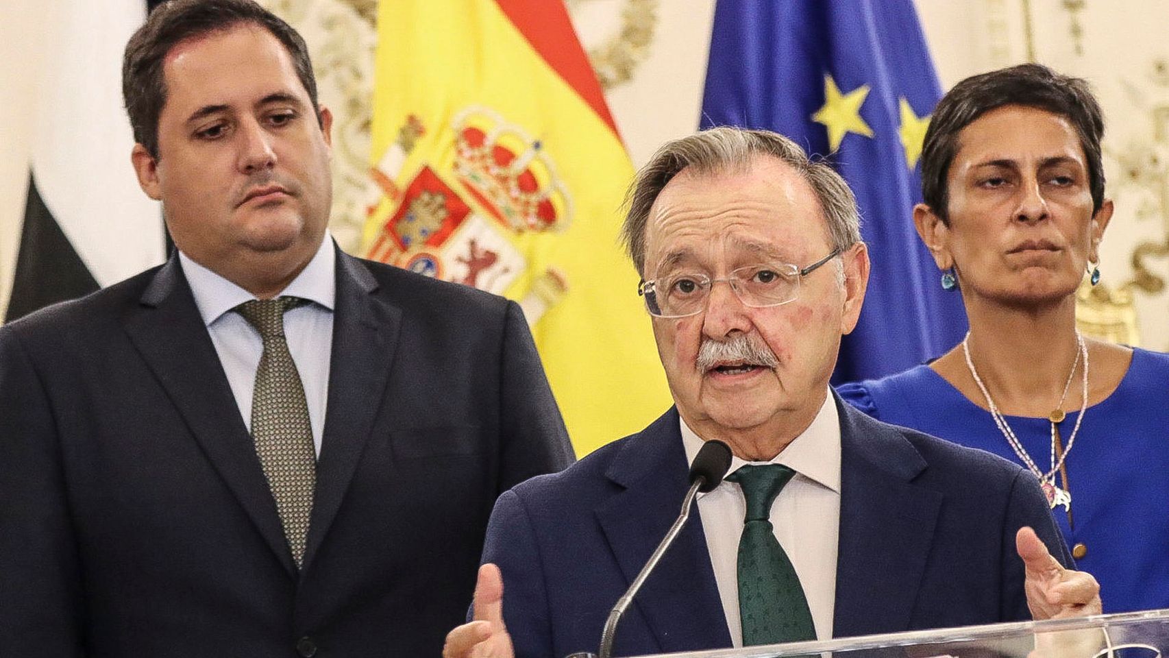 Vivas amenaza al Gobierno con "acudir al poder judicial" si la situación migratoria de Ceuta no cambia en 30 días