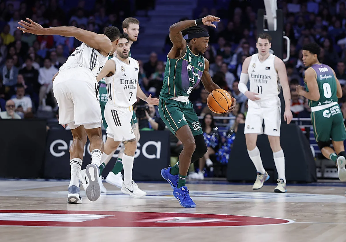 Vídeo resumen de la derrota del Unicaja ante el Madrid