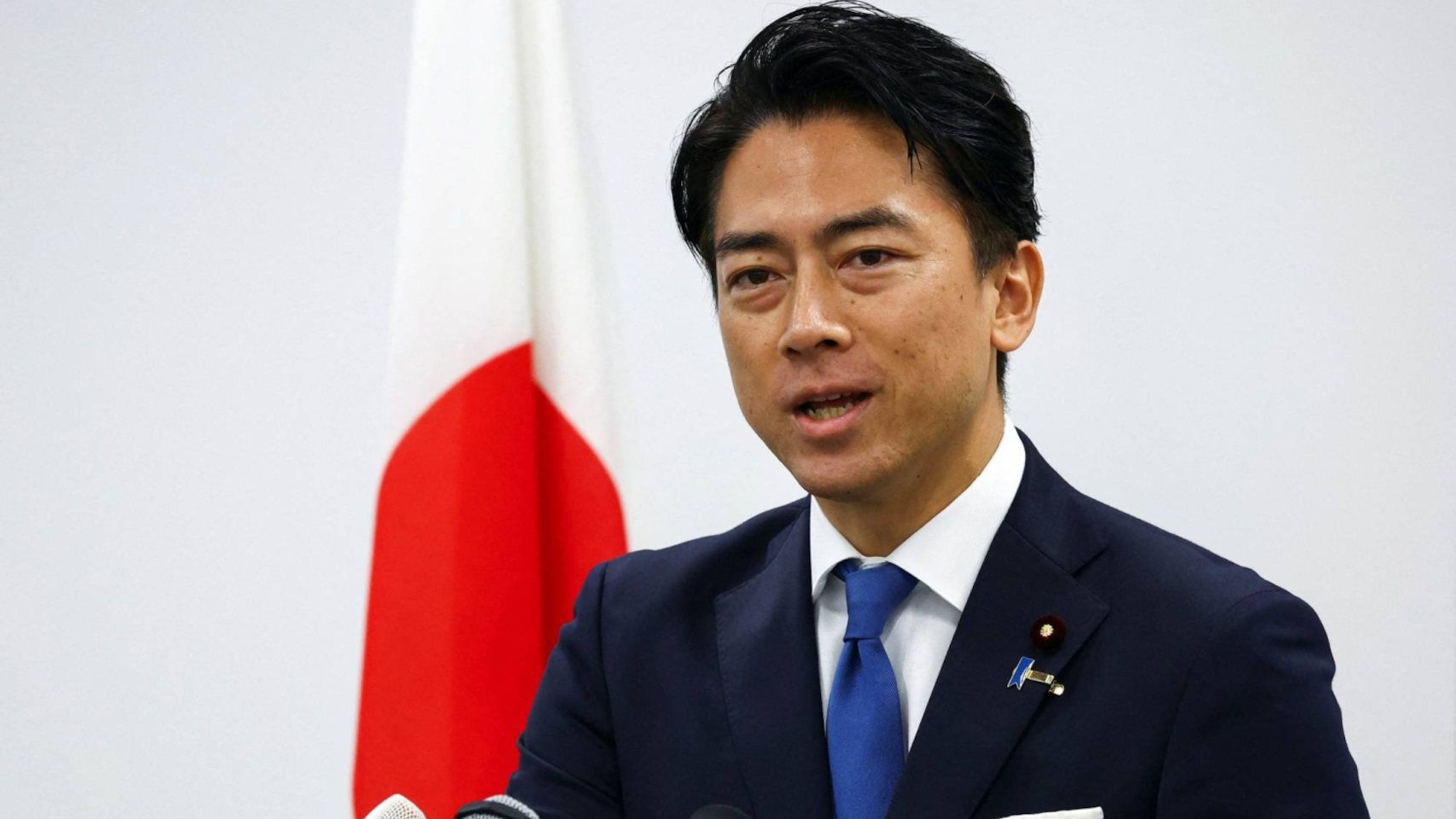 El ministro de Defensa de Japón califica de "vital" la cooperación con Corea del Sur y EEUU para la seguridad de la región