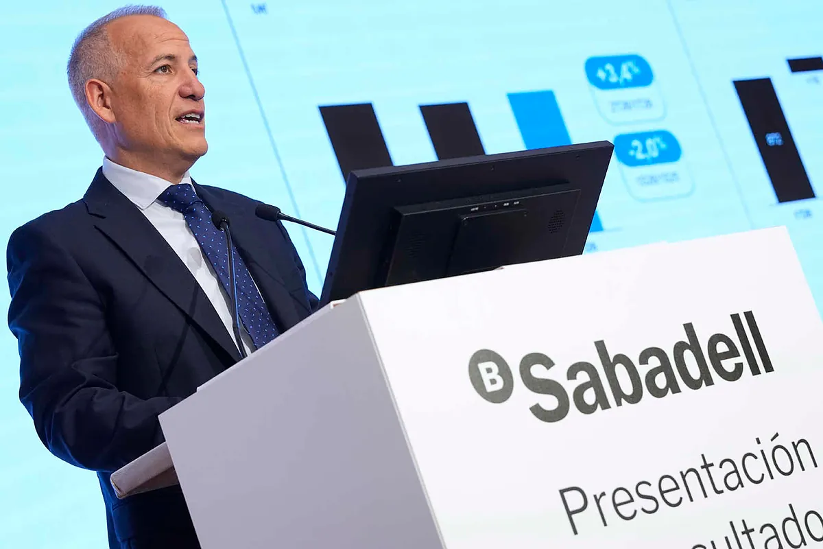 El director financiero de Sabadell vende acciones