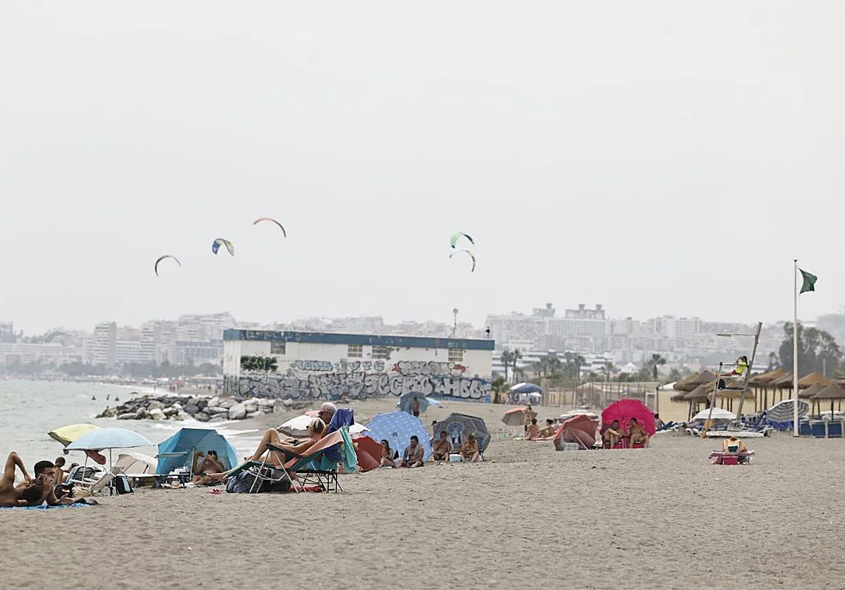 Málaga reabre sus cuatro playas cerradas tras confirmar que el agua vuelve a ser apta para el baño